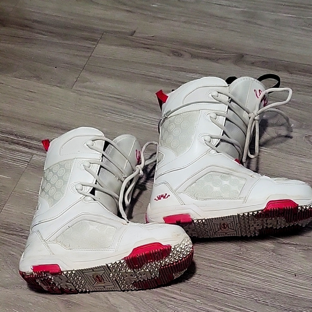 Sims White and Pink Snowboard Boots Womens Size 7